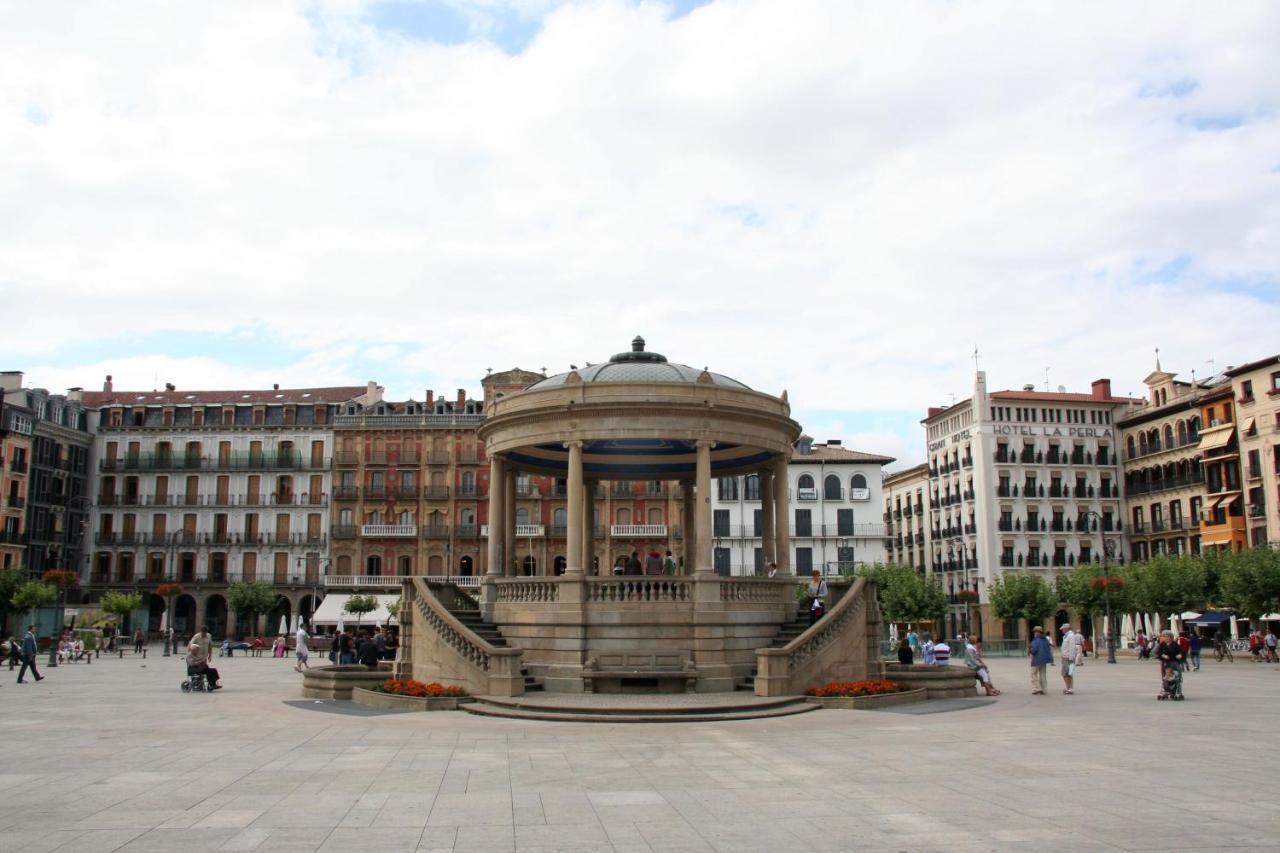 Calleestafeta, Apartamento Appartamento Pamplona Esterno foto